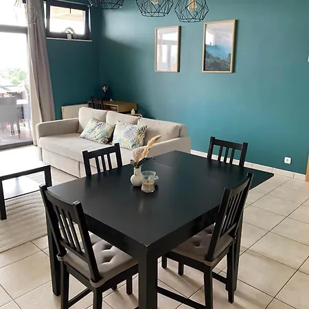 Au Bord Du De L'eau D'heure Appartement *