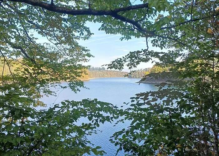 Au Bord Du De L'eau D'heure